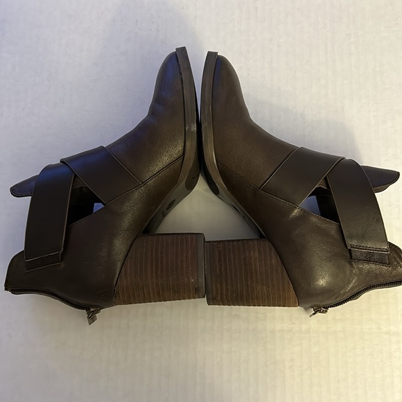 Dark brown booties - Picture 4 of 4